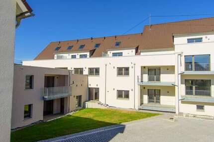 Wohnung zum Mieten in Reutlingen-Mittelstadt 1.700 € 123 m² 4.5 zimmer