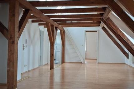 Wohnung Schwerin Altstadt - 3 Zimmer, 80 m&sup2;, 700&euro; | Angebot:24773492