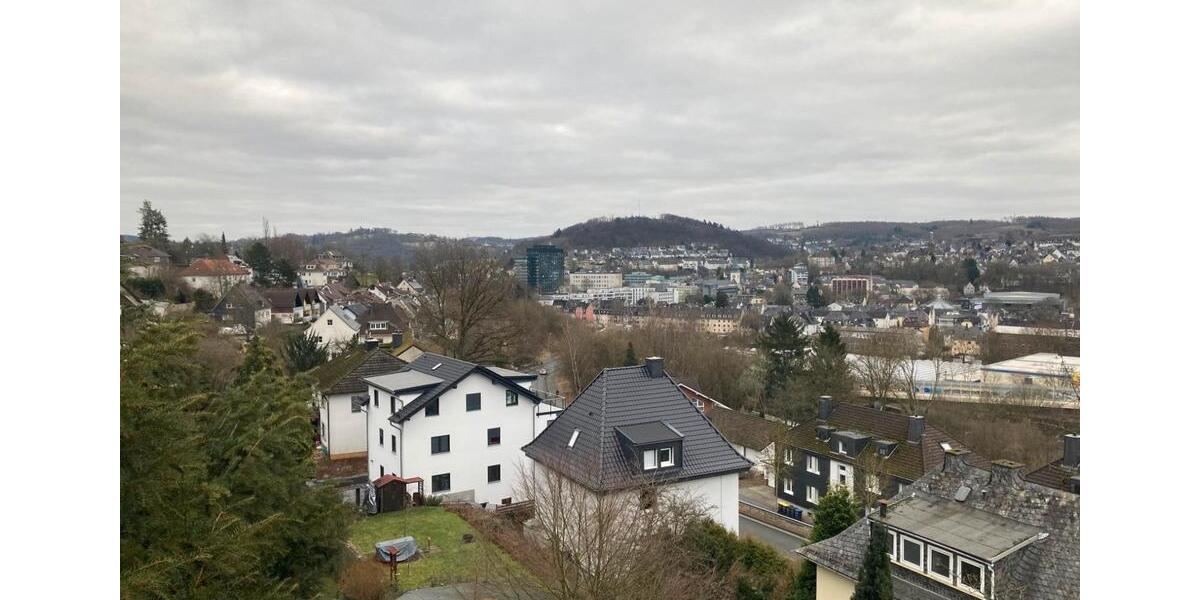 Erdgeschoßwohnung Siegen - 3 Zimmer, 124 m&sup2;, 1.150&euro; | Angebot:26583080