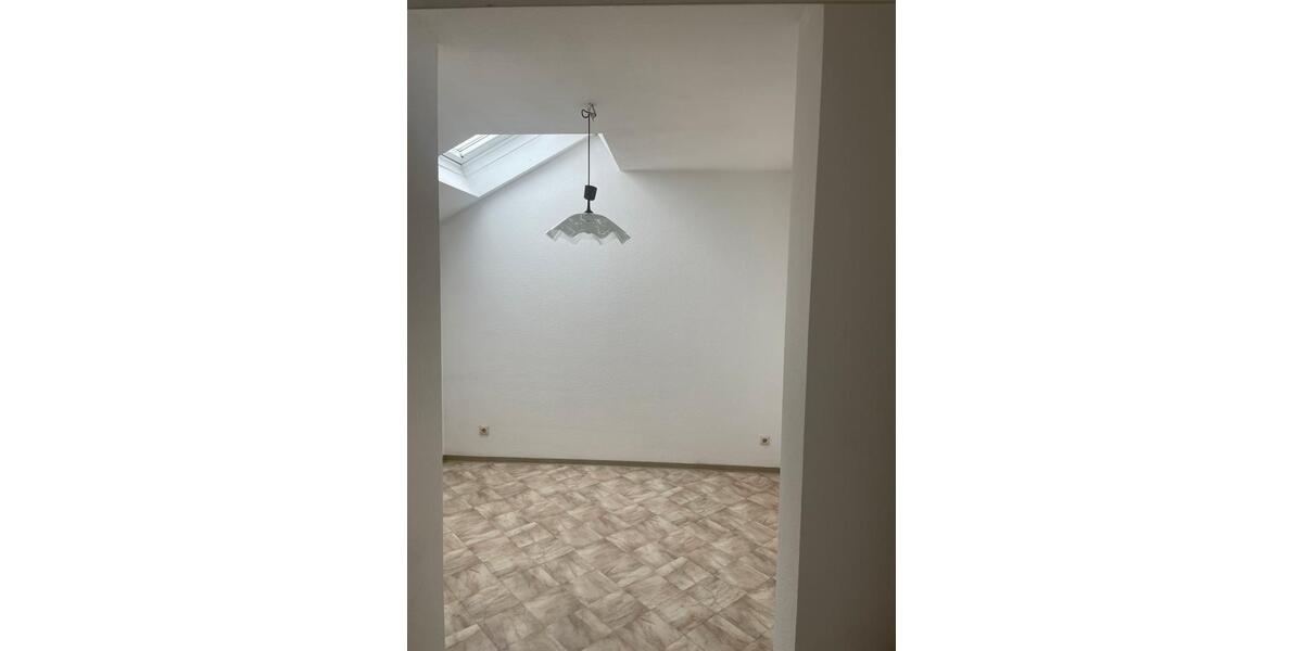 Dachgeschoßwohnung Bad Homburg vor der Höhe Berliner Siedlung/Gartenfeld - 2 Zimmer, 43 m&sup2;, 650&euro; | Angebot:26478430