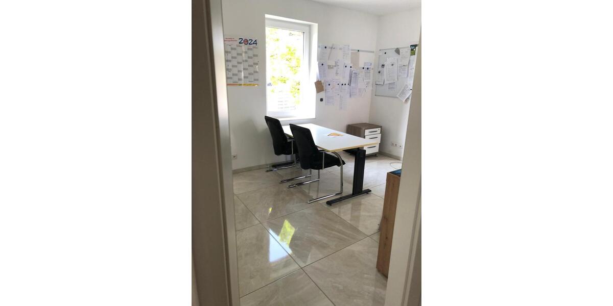 Erdgeschoßwohnung Wiesbaden Mainz-Amöneburg - 3 Zimmer, 70 m&sup2;, 1.300&euro; | Angebot:26278168
