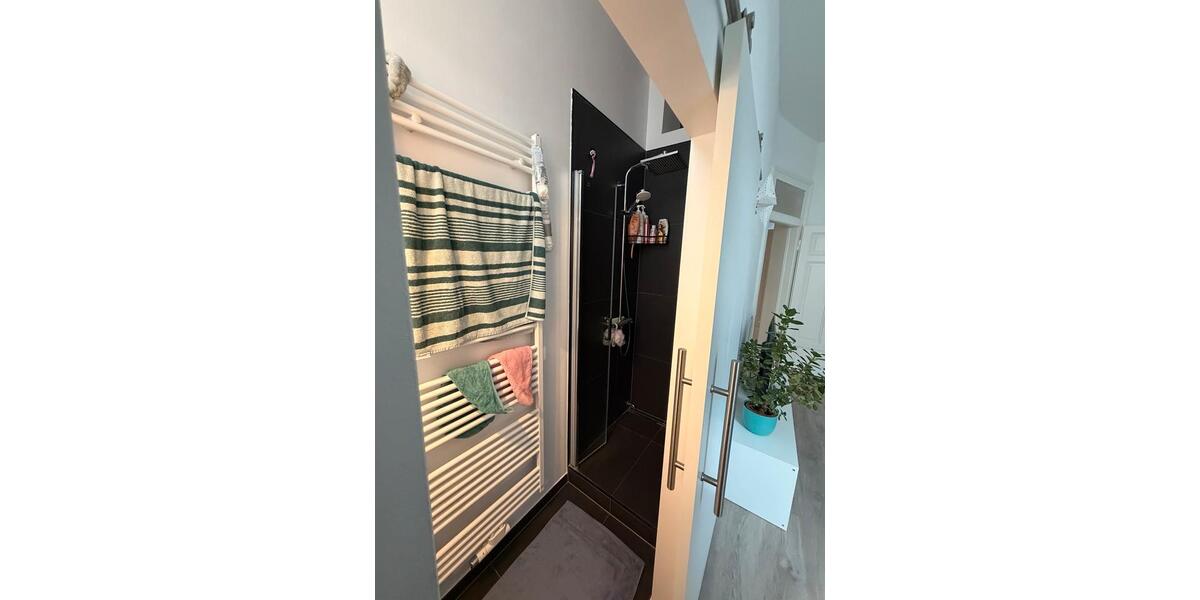 Wohnen auf Zeit Wiesbaden - 18 Zimmer, 75 m&sup2;, 755&euro; | Angebot:25835012