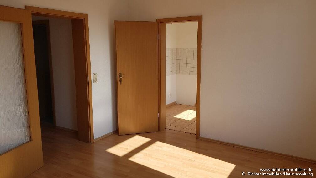 Etagenwohnung Großschirma / Siebenlehn Siebenlehn - 2 Zimmer, 42 m&sup2;, 260&euro; | Angebot:26740415
