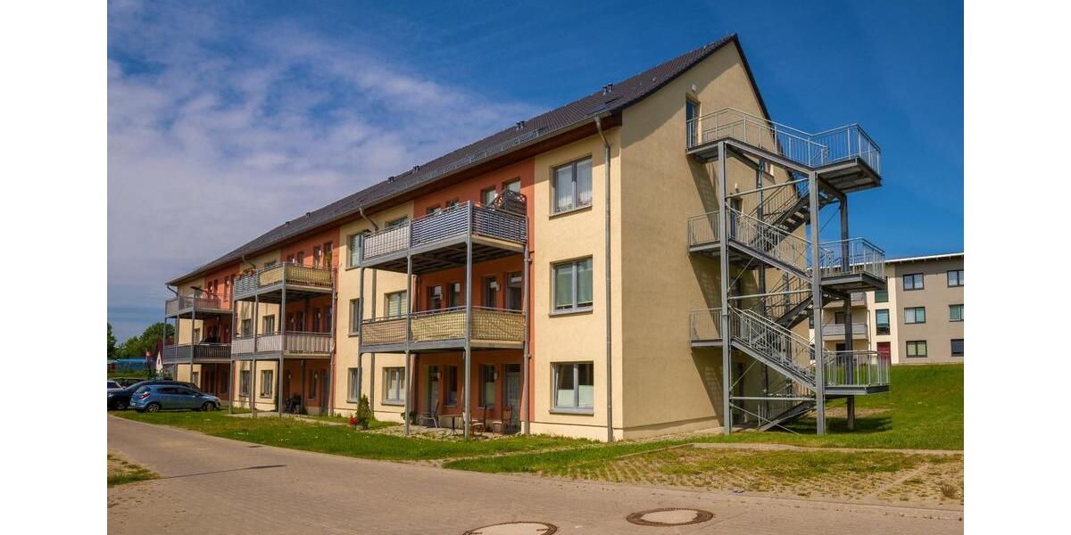 Etagenwohnung Stralsund Langendorfer Berg - 1 Zimmer, 38 m&sup2;, 366&euro; | Angebot:16377650
