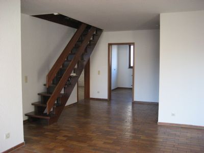 Sonnige 4-Zimmer-Wohnung mit Dachstudio & Südbalkon - zentrumsnah - Maisonettenwohnung Villingen-Schwenningen Schwenningen | Angebot:25942385