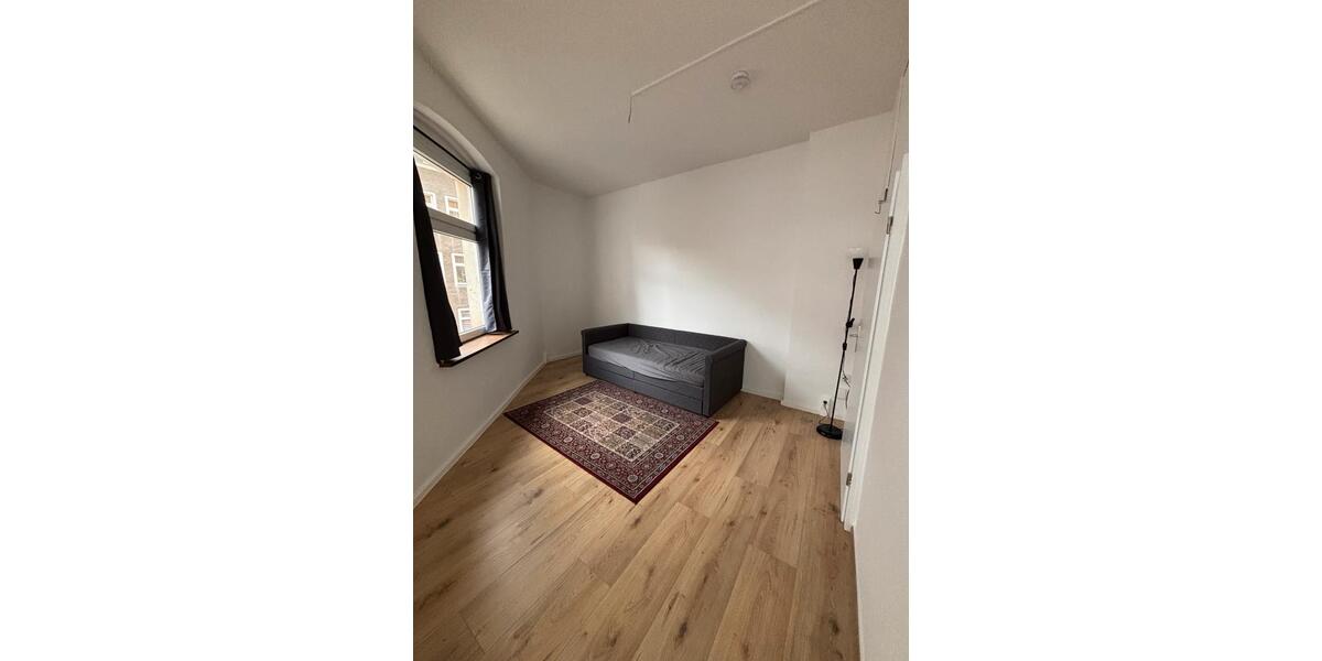 1 freies Zimmer in 2-er WG , Nähe Marktplatz 12 zimmer