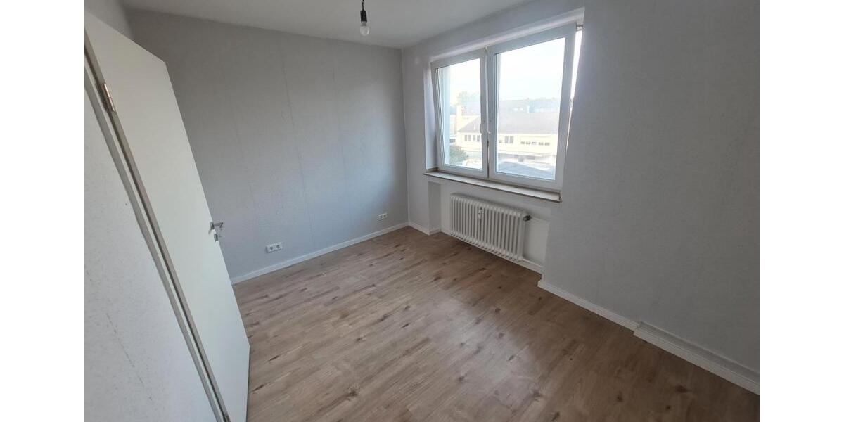 Etagenwohnung Krefeld Cracau - 3 Zimmer, 73 m&sup2;, 775&euro; | Angebot:26697782