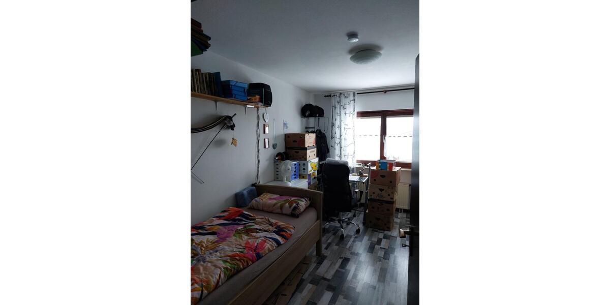 Etagenwohnung Homberg (Efze) - 4 Zimmer, 107 m&sup2;, 750&euro; | Angebot:24743065