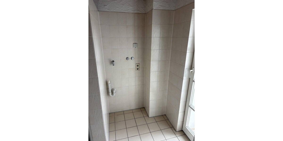 Etagenwohnung Radolfzell - 4 Zimmer, 143 m&sup2;, 1.680&euro; | Angebot:26681403