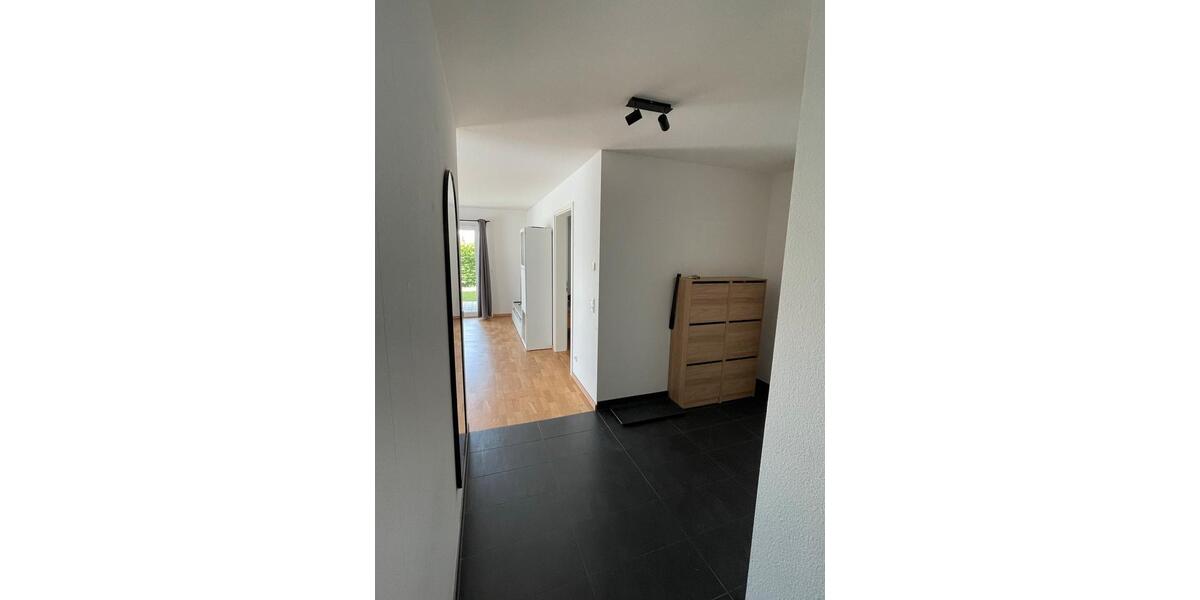 Wohnen auf Zeit Eriskirch - 3 Zimmer, 85 m&sup2;, 670&euro; | Angebot:26224672