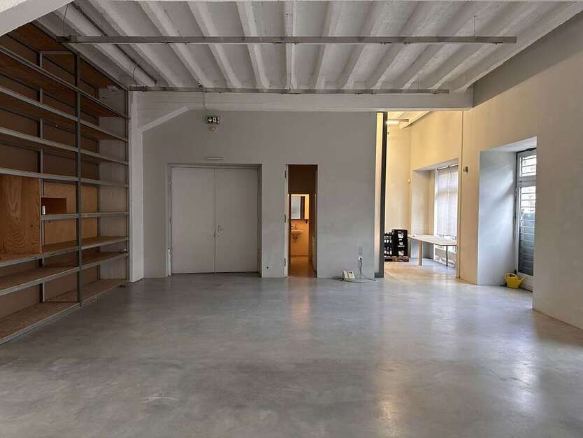 Büro in Berlin 8.636 € 395 m²