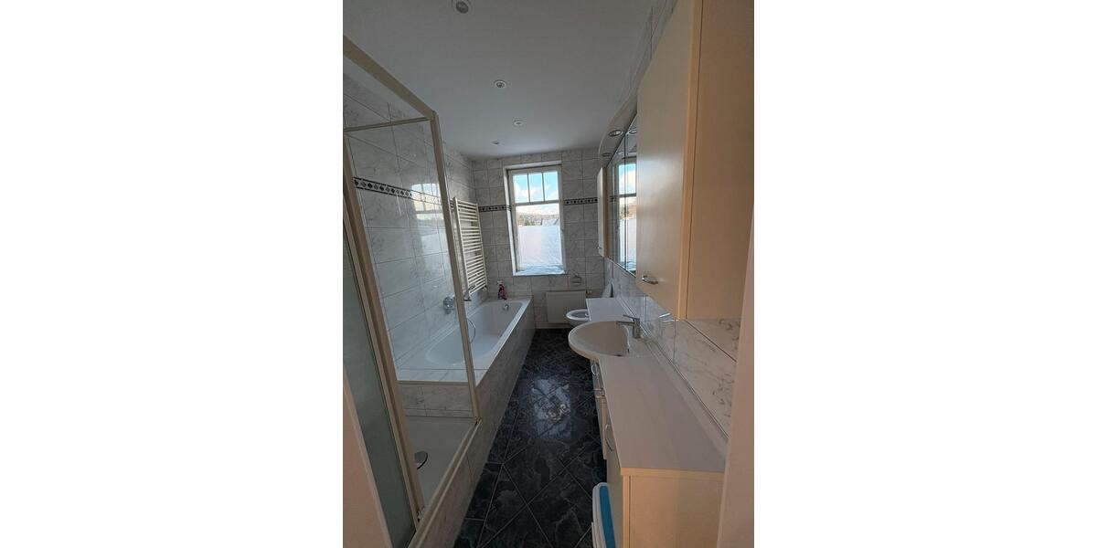 Etagenwohnung Zella-Mehlis Mehlis - 4 Zimmer, 123 m&sup2;, 1.260&euro; | Angebot:24614933