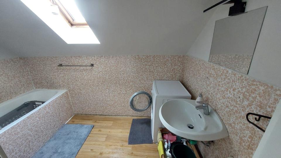 Dachgeschoßwohnung München Schwabing-Freimann - 2.5 Zimmer, 68 m&sup2;, 1.850&euro; | Angebot:26705073