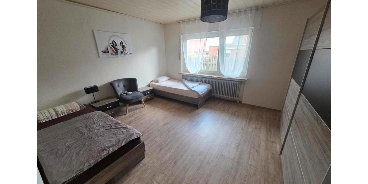 Erdgeschoßwohnung Papenburg - 4 Zimmer, 155 m&sup2;, 550&euro; | Angebot:25385588
