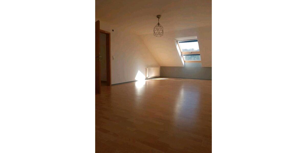 Dachgeschoßwohnung Wadern - 2 Zimmer, 90 m&sup2;, 650&euro; | Angebot:26223387