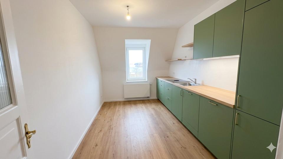 Dachgeschoßwohnung Flensburg Altstadt - 3 Zimmer, 87 m&sup2;, 945&euro; | Angebot:26044052