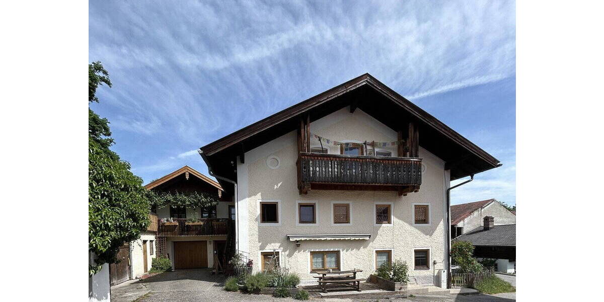 Mehrfamilienhaus, Wohnhaus Bad Endorf Hemhof - 5 Zimmer, 157 m&sup2;, 1.550&euro; | Angebot:26794399