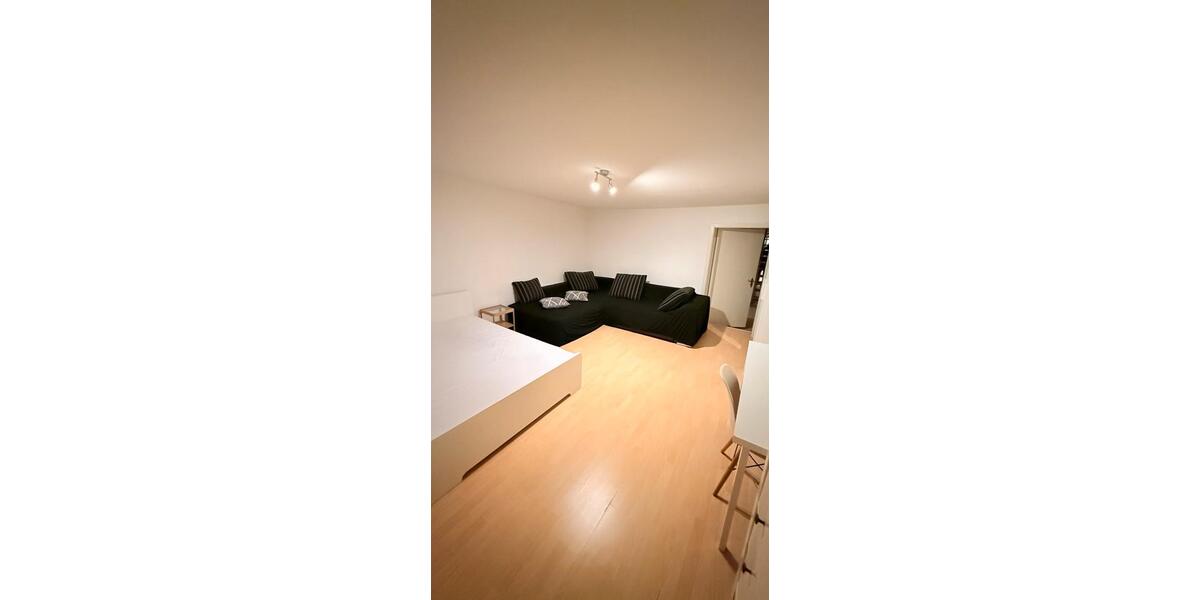 Wohnen auf Zeit Tuttlingen - 7 Zimmer, 20 m&sup2;, 450&euro; | Angebot:24849423