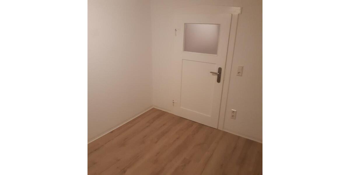 Einfamilienhaus Lauterhofen - 4 Zimmer, 70 m&sup2;, 900&euro; | Angebot:26102323