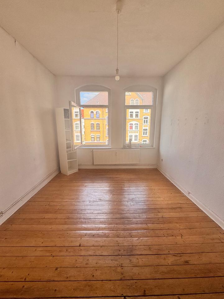 Studenten aufgepasst - WG taugliche 3-Zimmer-AltbauWohnung