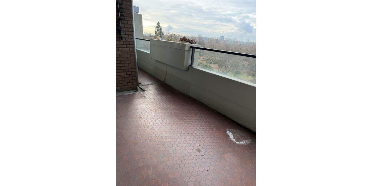 Etagenwohnung Köln Westhoven - 3 Zimmer, 96 m&sup2;, 1.400&euro; | Angebot:25154092