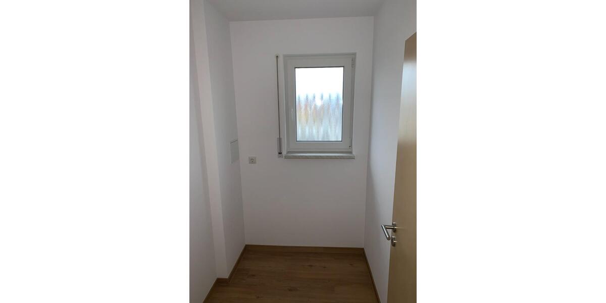 Etagenwohnung Bad Rodach - 4 Zimmer, 136 m&sup2;, 1.280&euro; | Angebot:24756986