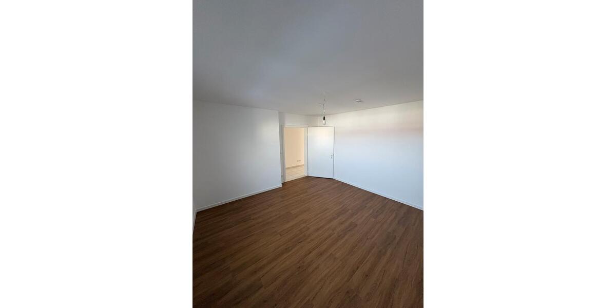 Etagenwohnung Burghausen - 3 Zimmer, 70 m&sup2;, 990&euro; | Angebot:24754012