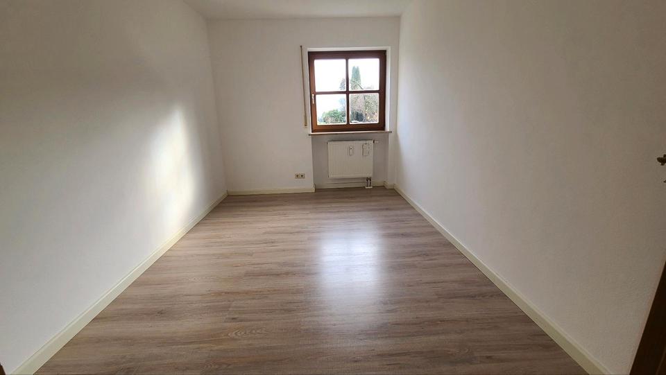 Terrassenwohnung Bayerbach - 3 Zimmer, 820&euro; | Angebot:23485892