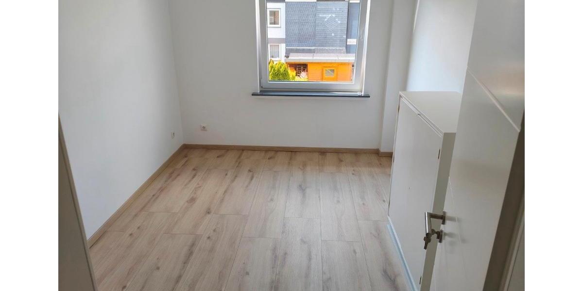 Wohnen auf Zeit Bochum Bochum-Mitte - 7 Zimmer, 180 m&sup2;, 600&euro; | Angebot:26547262