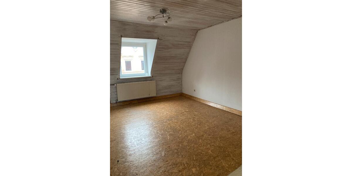Etagenwohnung Hof Altstadt - 4 Zimmer, 103 m&sup2;, 980&euro; | Angebot:26514836