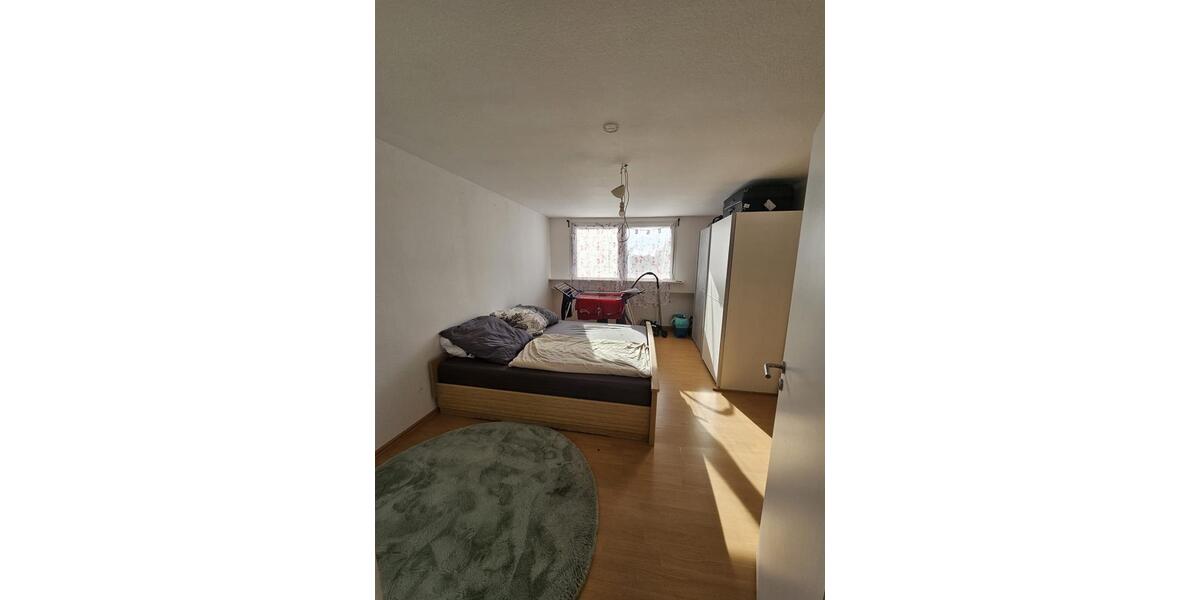 Dachgeschoßwohnung Bous - 3 Zimmer, 70 m&sup2;, 650&euro; | Angebot:26532841