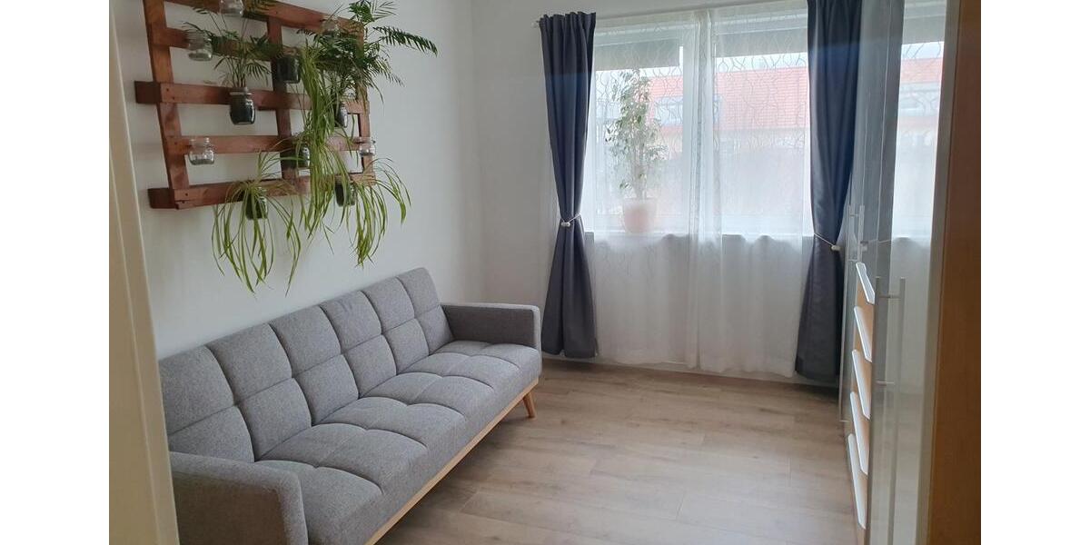 Einfamilienhaus Bodenwöhr - 5 Zimmer, 180 m&sup2;, 1.200&euro; | Angebot:26237550
