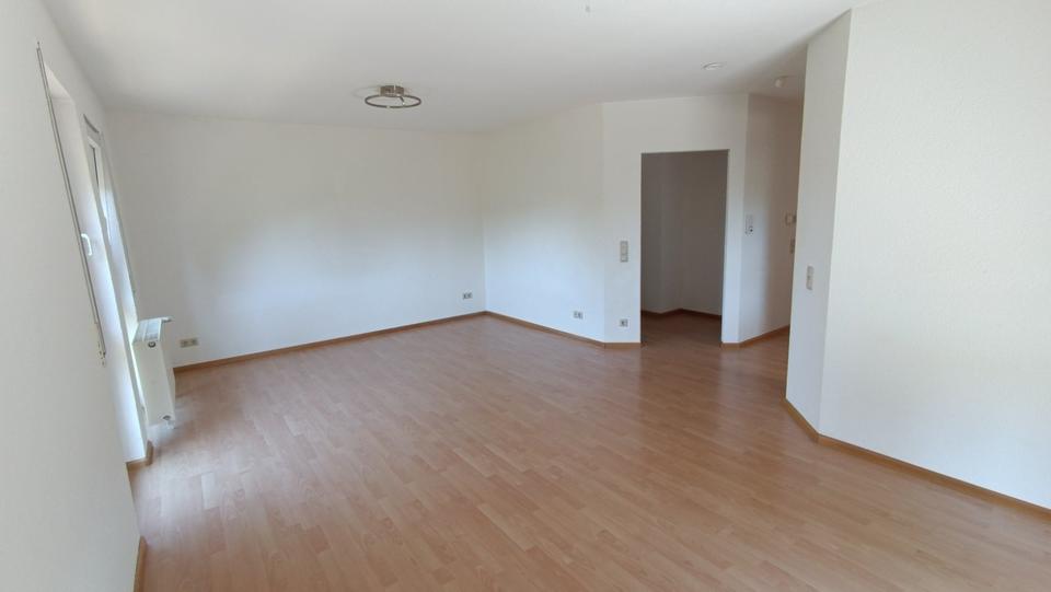 Etagenwohnung Bexbach - 3 Zimmer, 78 m&sup2;, 680&euro; | Angebot:24828392