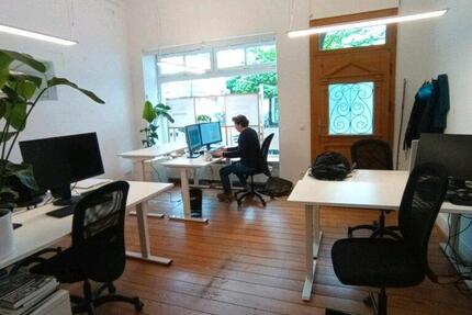 Wohnung Bonn - 4 Zimmer, 93 m&sup2;, 220&euro; | Angebot:26375182