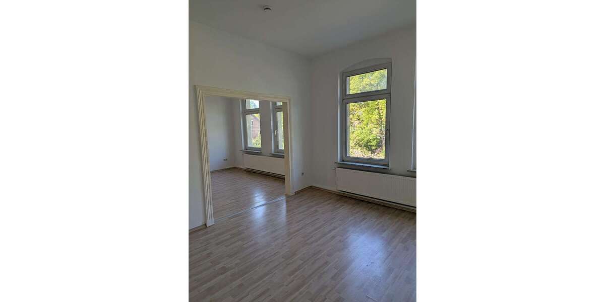Etagenwohnung Helmstedt - 4 Zimmer, 100 m&sup2;, 650&euro; | Angebot:26661118
