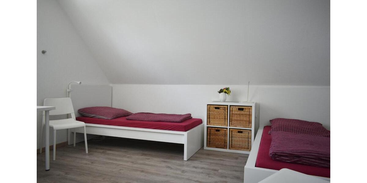 Wohnen auf Zeit Oldenburg Etzhorn - 4 Zimmer, 106 m&sup2;, 18&euro; | Angebot:24717124