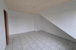Dachgeschoßwohnung Duisburg Hochheide - 2 Zimmer, 90 m&sup2;, 896&euro; | Angebot:26068541
