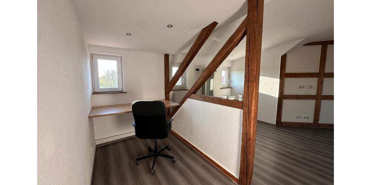Dachgeschoßwohnung Arnstadt - 3 Zimmer, 80 m&sup2;, 850&euro; | Angebot:26549036