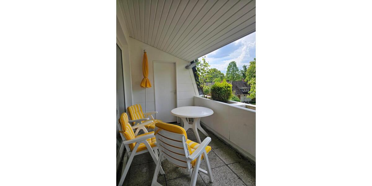 Etagenwohnung Bremerhaven - 3 Zimmer, 96 m&sup2;, 900&euro; | Angebot:26636111