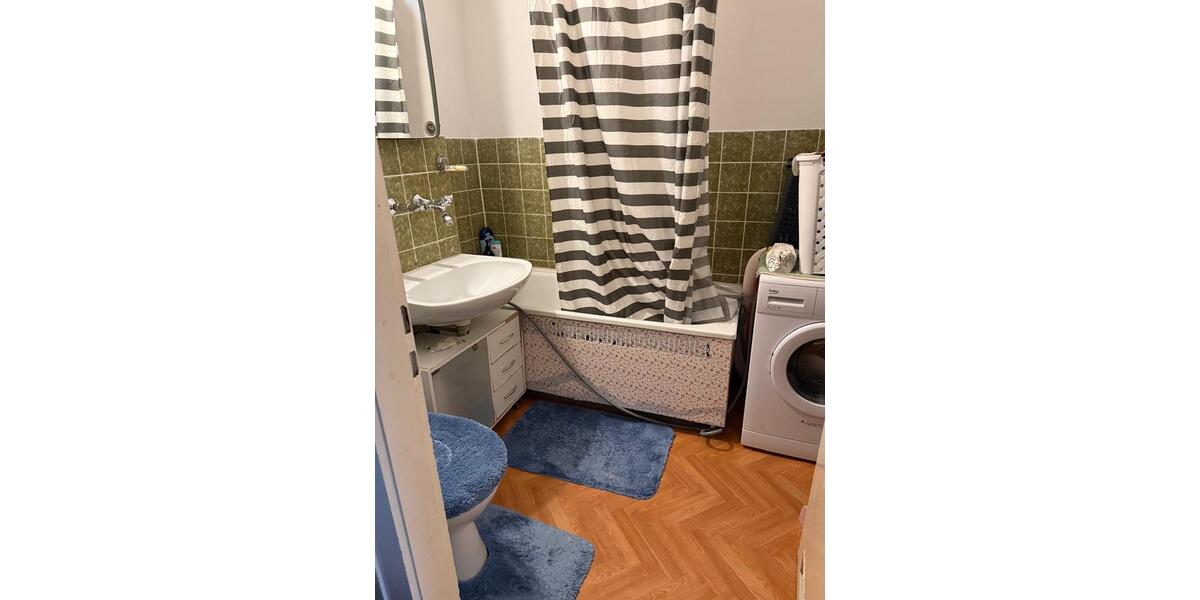 Etagenwohnung Köln Chorweiler - 2 Zimmer, 60 m&sup2;, 900&euro; | Angebot:26671697