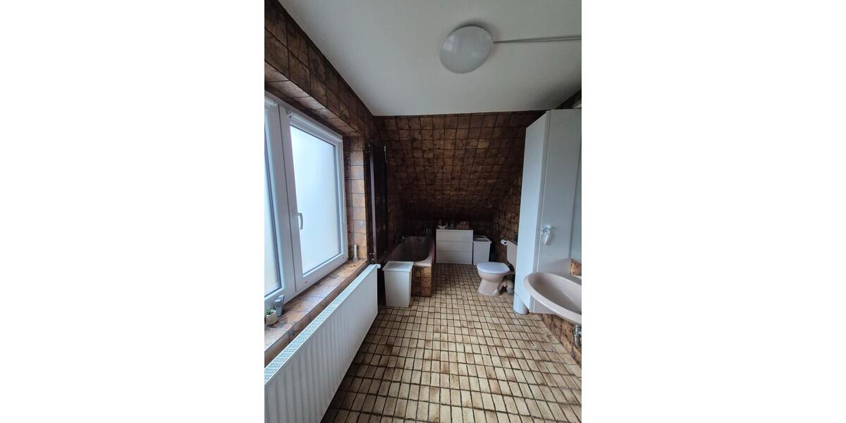 Dachgeschoßwohnung Barsinghausen - 3 Zimmer, 75 m&sup2;, 950&euro; | Angebot:25723887