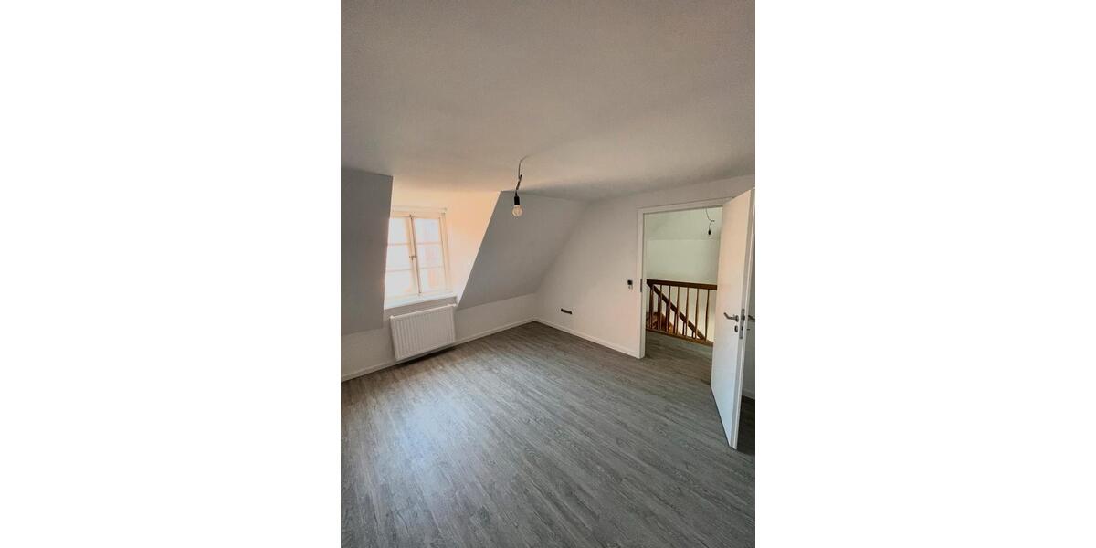 Etagenwohnung Stade - 3 Zimmer, 85 m&sup2;, 1.290&euro; | Angebot:25961131