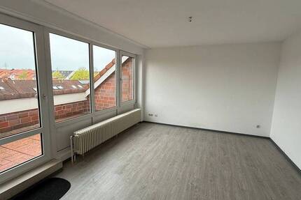 Wohnung Paderborn Kernstadt - 3 Zimmer, 61 m&sup2;, 400&euro; | Angebot:26155231