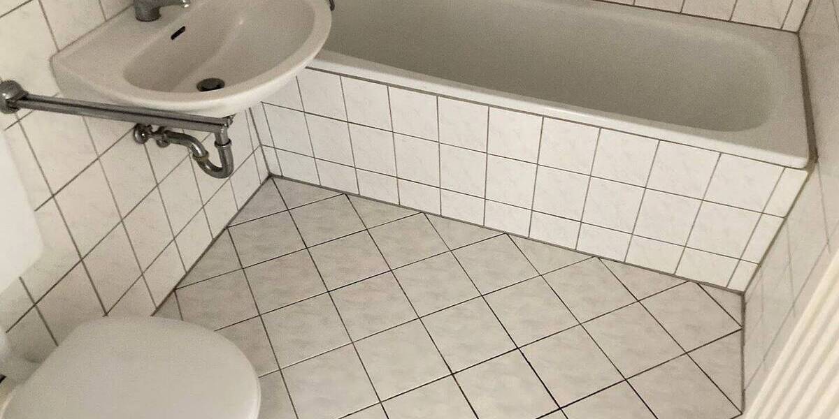 Etagenwohnung Bitterfeld-Wolfen Wolfen - 3 Zimmer, 57 m&sup2;, 354&euro; | Angebot:25694975