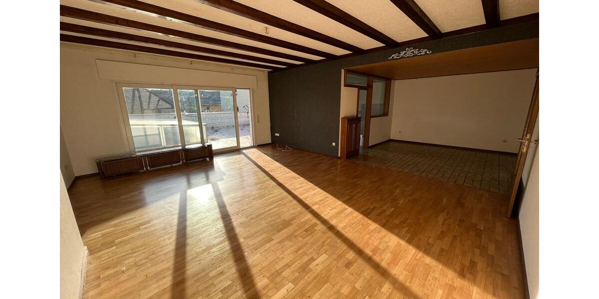 Großzügige 3 Zimmer Wohnung mit großer Dachterrasse 3 zimmer