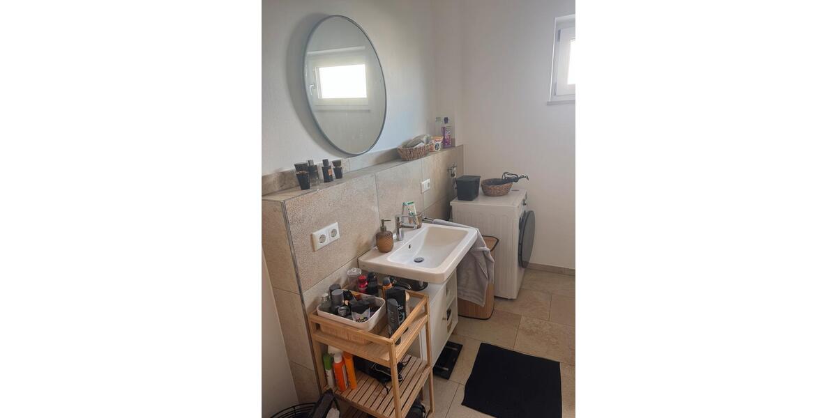 Etagenwohnung Pilsting - 2 Zimmer, 82 m&sup2;, 765&euro; | Angebot:25923222