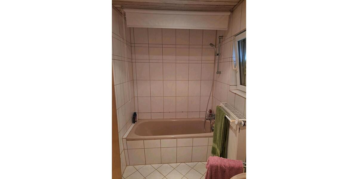 Etagenwohnung Bausendorf - 2 Zimmer, 50 m&sup2;, 330&euro; | Angebot:25216687