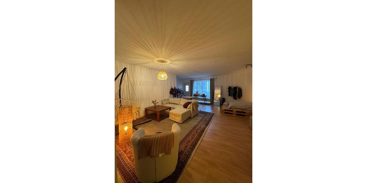 Große 1-Zimmerwohnung mit separater Einbauküche in Mz Bretzenheim 1 zimmer