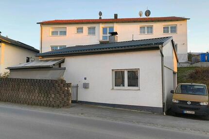 Privat: Wohnung auf Zeit – 5 Schlafplätze – ab 01.12. frei 3 zimmer