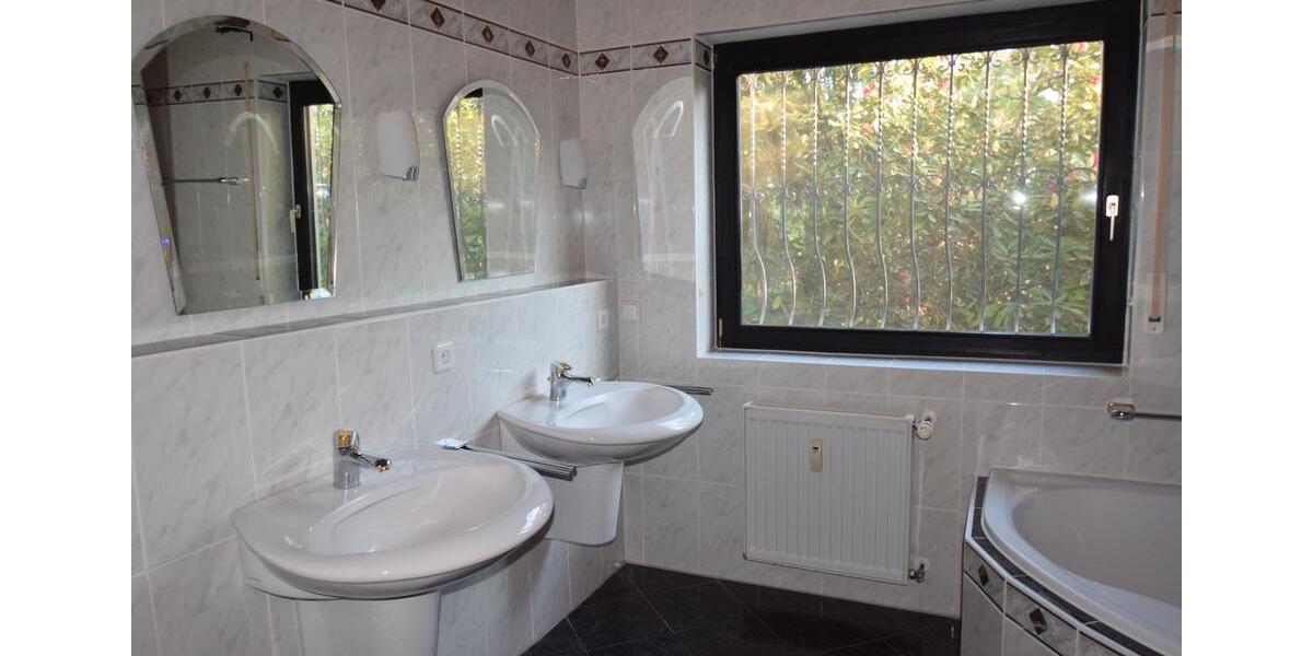 Erdgeschoßwohnung Haibach - 3.5 Zimmer, 113 m&sup2;, 950&euro; | Angebot:26018682